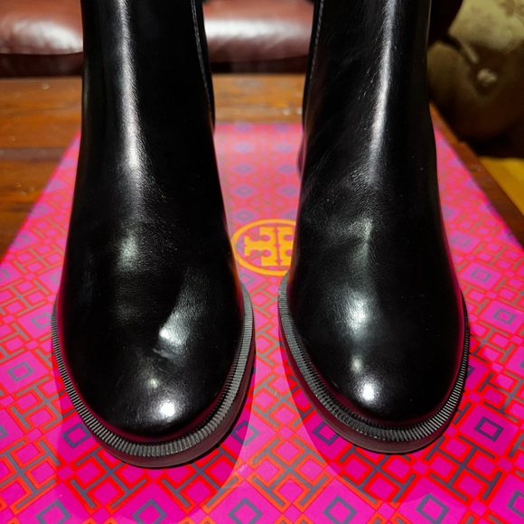 New in Box • Tory Burch Casual Zip Up Bootie - Picture 7 of 7